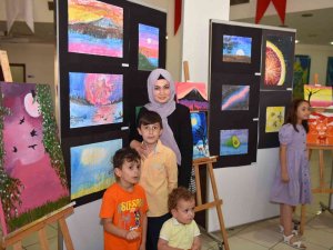 Minik Ressamların Eserleri Görücüye Çıktı
