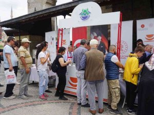 Edirne’de Türk Mutfağı Haftası’nda Dağıtılan 300 Kilo Ciğer Tava Kısa Sürede Tükendi