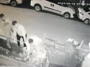 İ̇stanbul’da Silahlı Saldırı Kamerada: “Harun Çık Dışarıya” Diyerek Ateş Etti