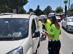Mersin’de Trafik Eğitimleri Sürüyor