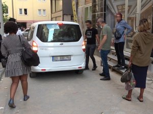 Masaj Salonunda Fuhuş Yaparken Yakalandılar