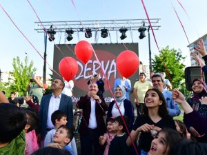 Yeşilyurt’daki Sanat Şenliği Renkli Ve Coşku Dolu Anlara Sahne Oldu