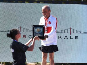 73 Yaşındaki Milli Sporcu, Madalya Ve Kupasını Şehitlere Adadı