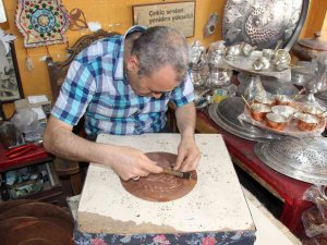 Bakır İşlemeciliği Müzikle Buluşunca Ritimle Vuran Çekiç Sesleri Ortaya Çıktı