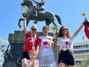 Manisalı Sporcu Özlem Işık, İ̇zmir’de Kürsüde Yer Aldı