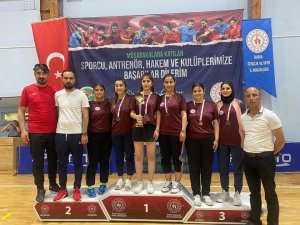 Elazığ Belediyespor Masa Tenisi 1. Ligi’ne Yükseldi