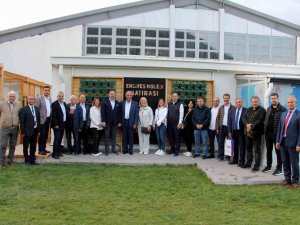 Eğitime Adanmış Gönüller Erciyes Koleji’nde Buluştu