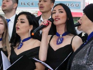 Farklı Meslek Gruplarından Oluşan Koroya Yoğun İlgi