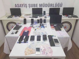 Denizli’de Artan Hırsızlık Ve Dolandırıcılık Olaylarında Ele Geçirilenler Şok Etti