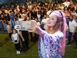 Pınar Süer Kestel’de Sahne Aldı