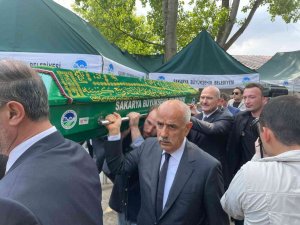 Bakanlar Soylu Ve Kirişçi, Otobüs Kazasında Hayatını Kaybeden Gencin Cenazesine Katıldı