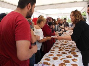 Mersin’de Türk Mutfağı Haftasının Açılışı Fındık Lahmacunla Yapıldı