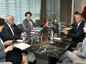 İ̇yi̇ Parti Genel Başkanı Akşener, Abd Büyükelçisi Flake İle Görüştü