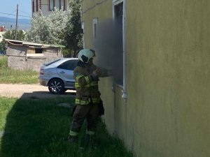 Prizde Unutulan Şarj Cihazı Evi Yaktı