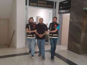 İ̇nternetten Sahte Kiralık Ev İlanı İle Yabancıları Dolandıran 2 Kişi Yakalandı