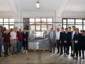 Meslek Liselerinin Üretim Kapasitesini Artıracak Makineler Teslim Edildi