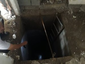 Kırgızistan-özbekistan Sınırında 270 Metrelik Tünel Bulundu