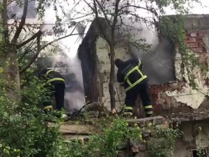 Karabük’te Metruk Binada Yangın