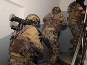 Ucuz Konteyner İlanıyla 73 Kişiyi Dolandırmışlardı, 12 Kişi Tutuklandı