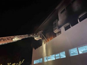 Bursa’da Korkutan Fabrika Yangını