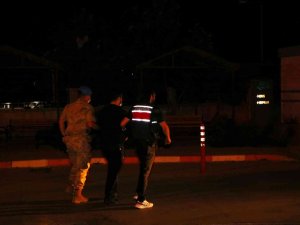 İ̇zmir Merkezli 26 İlde Eş Zamanlı Fetö Operasyonu