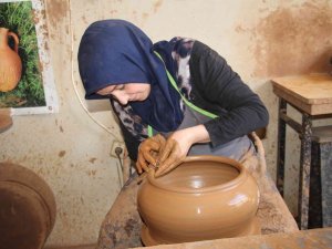 Bileziklerini Satıp Atölye Açtı, Kendi İşinin Patronu Oldu