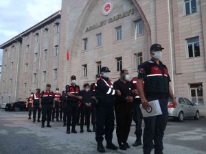 Jandarmadan Yozgat Merkezli 6 İlde Deaş Operasyonu: 5 Tutuklu