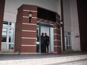 20 Yaşında, 29 Suç Kaydı Var