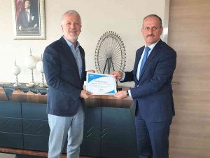 En Çok İstihdam Yapan Hastaneye Teşekkür Belgesi