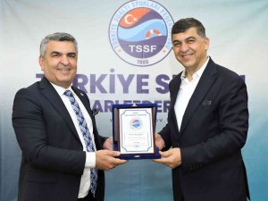 Sualtı Sporları Camiasından Başkan Fadıloğlu’na Onur Ödülü