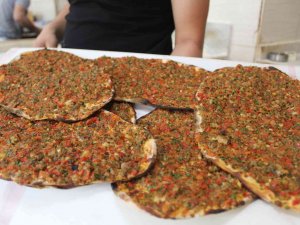 Bodrumdaki Bir Lahmacunun Fiyatına Gaziantep’te 20 Lahmacun Yeniyor