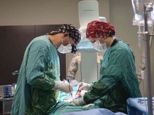 Yalova’da İlk Kez Endovasküler Anevrizma Onarımı Özel Atakent Hastanesi’nde Yapıldı