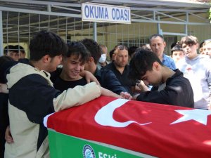 78 Günlük Yaşam Mücadelesini Kaybeden Milli Sporcu Son Yolculuğuna Uğurlandı