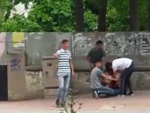 Öğrencilerin Kavgasında Kan Aktı