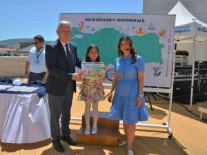 Büyükşehir Çocuklara Kitap Sevgisi Aşılıyor