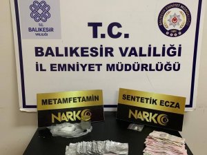 Polis Otele Baskın Düzenledi