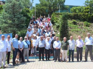 Salihli Lisesi’nin 1982 Mezunları 40 Yıl Sonra Buluştu