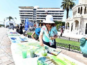 Suluboya Festivali İ̇zmir’e Renk Kattı
