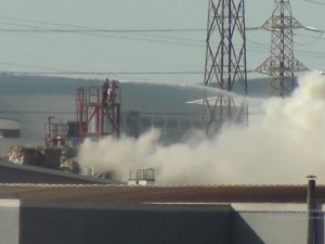 Kütahya’daki Kağıt Fabrikasında Yangın