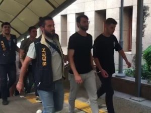 İ̇zmir Merkezli 12 İlde Yasa Dışı Bahis Sitesi Operasyonu: 12,6 Milyon Liralık Vurgun