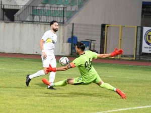 Tff 2. Lig: Tarsus İ̇dman Yurdu: 1 - Karacabey Belediyespor: 4 (Penaltılar)