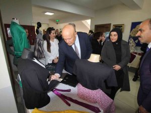 Çoruh Mesleki Ve Teknik Anadolu Lisesinde Yılsonu Sergisi