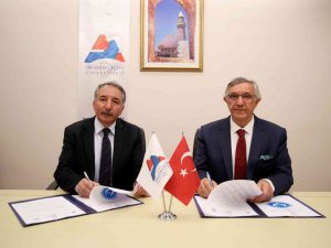 Ai̇çü İle Kırgızistan-türkiye Manas Üniversitesi Arasında Akademik İşbirliği Protokolü İmzalandı