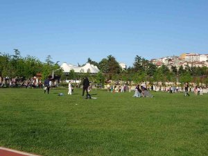 Türkiye’nin İlk Spor Temalı Millet Bahçesi Cıvıl Cıvıl