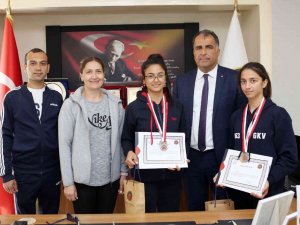 Atletizmde Türkiye Birinci Ve İkincisi Gaziantep’ten