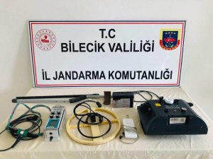 Şüphe Üzerine Durdurulan Araçtan Kaçak Kazı Malzemeleri Çıktı
