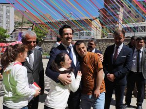 Hakkari’de ‘Çocuk Şenliği’ Düzenlendi