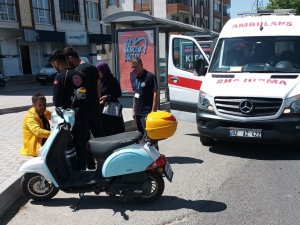 Yayaya Çarpmamak İçin Motosikleti Devirdi: 1 Yaralı