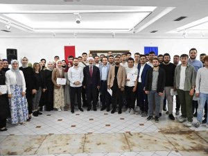 İ̇letişim Akademisi’nde Sertifika Heyecanı