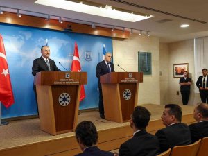 Bakan Çavuşoğlu: "Farklılıklarımıza Rağmen Sürdürülebilir Diyaloğun Devam Ettirilmesi Faydalı Olacak"